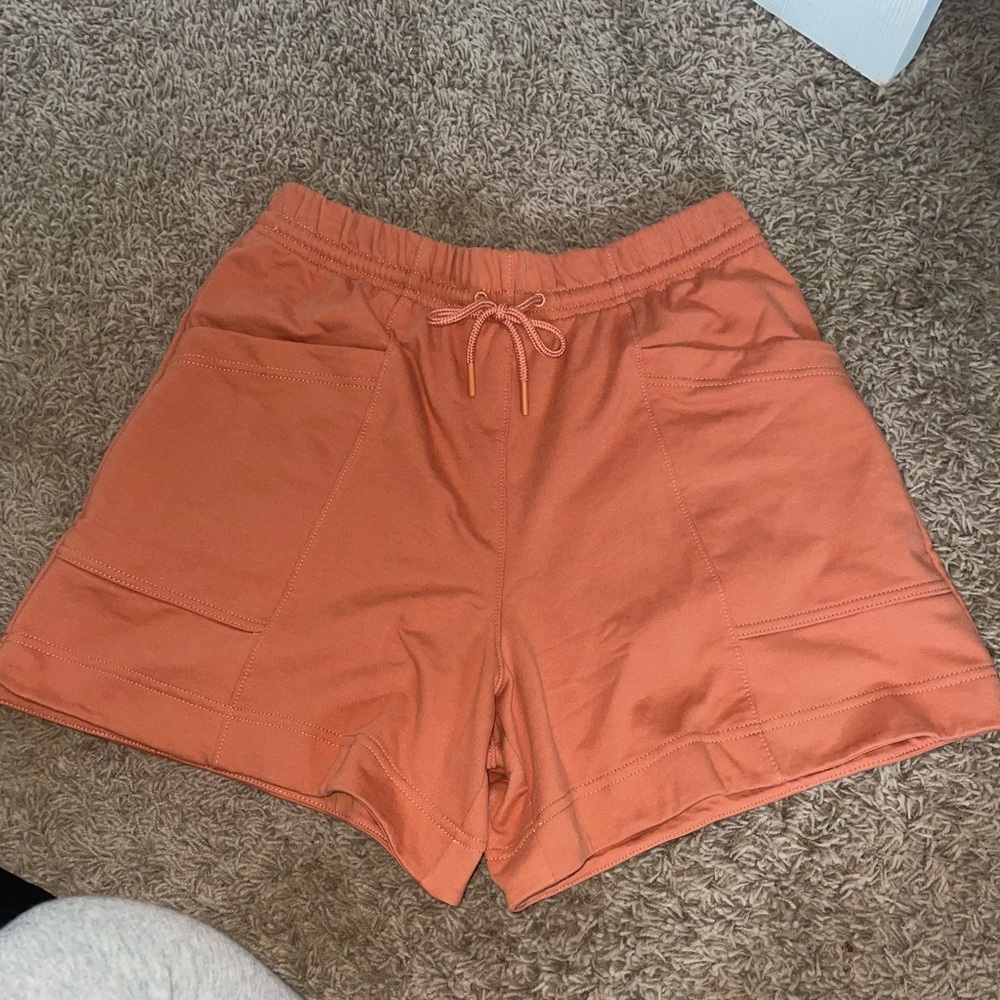 NWOT ATHLETA BREATHABLE
Retroterry Short - Picture 5 of 8